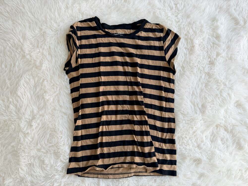 Universal Thread Women's Striped Cap Sleeve T-Shirt Size M